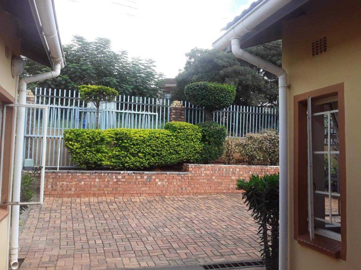 Vuya Nathi Bed And Breakfast Manzini Exterior photo